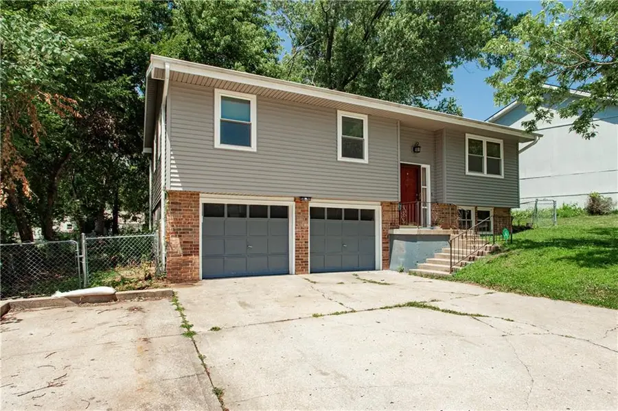 204 N 83rd Street, Kansas City, KS 66112 - #2