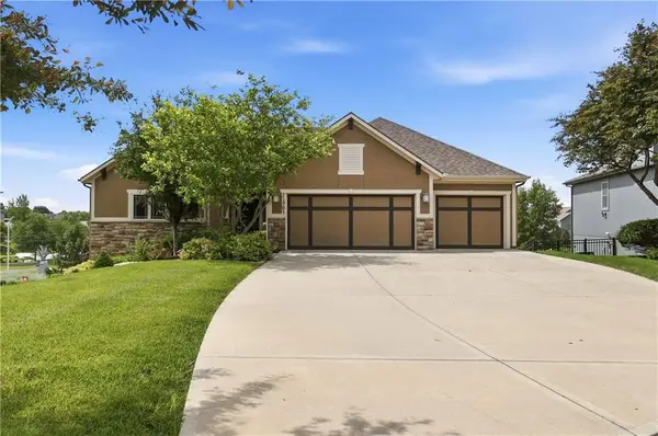 21903 W 57th Terrace, Shawnee, KS 66226
