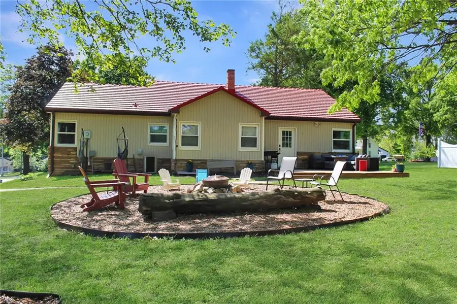705 Main Street, Higginsville, MO 64037 - #2