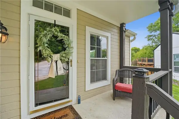 2416 SE 7th Circle, Lee's Summit, MO 64063