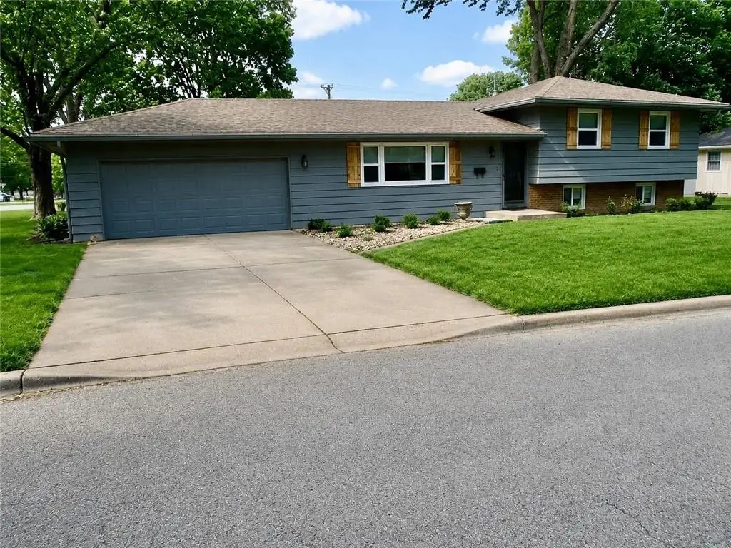 311 Jackson Avenue, Garnett, KS 66032 - #1