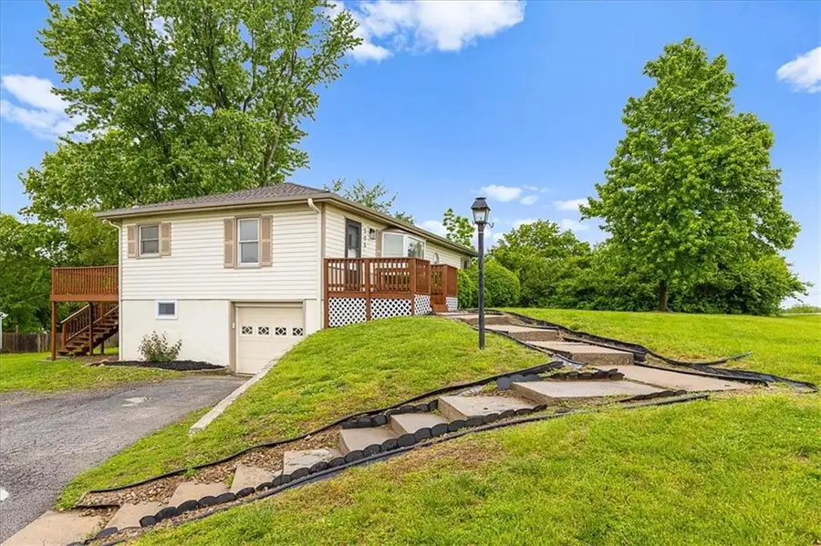 505 NW 82nd Street, Kansas City, MO 64118 - #2