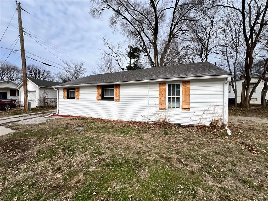 1004 E Walnut Street, Independence, MO 64050 - #1