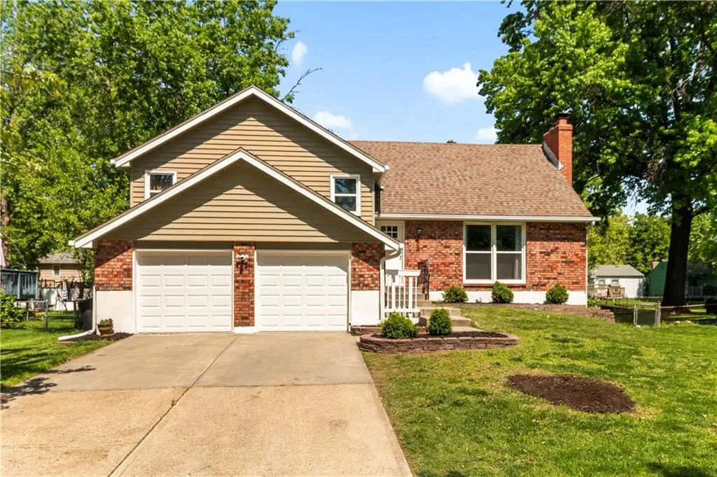 8212 E 134th Terrace, Grandview, MO 64030 - #1