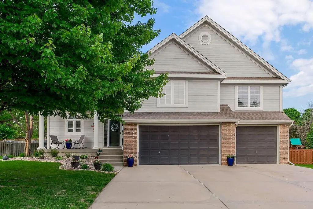 9105 N Kansas Court, Kansas City, MO 64156 - #1