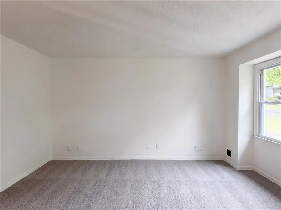 9401 E 84th Terrace, Raytown, MO 64138 - #3