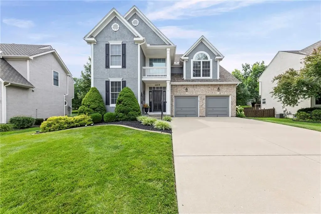 16019 S Locust Street, Olathe, KS 66062 - #1