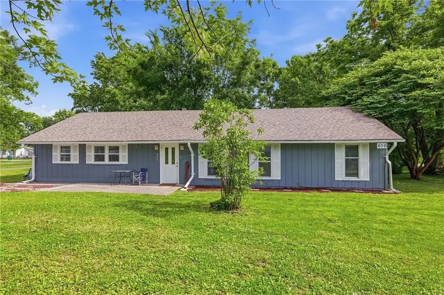 605 Pearl Street, East Lynne, MO 64743 - #2
