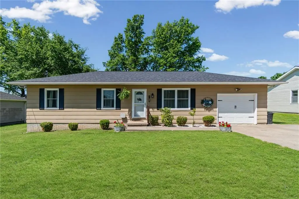 1313 Pearl Street, Carrollton, MO 64633 - #1