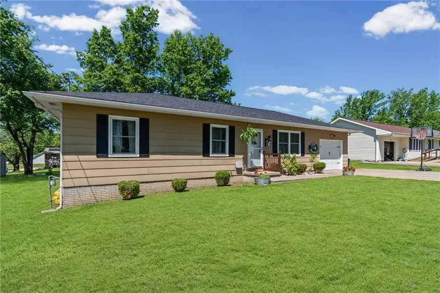 1313 Pearl Street, Carrollton, MO 64633 - #3