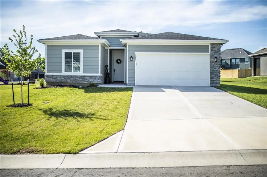 1592 Grayhawk Drive, Basehor, KS 66007 - #3