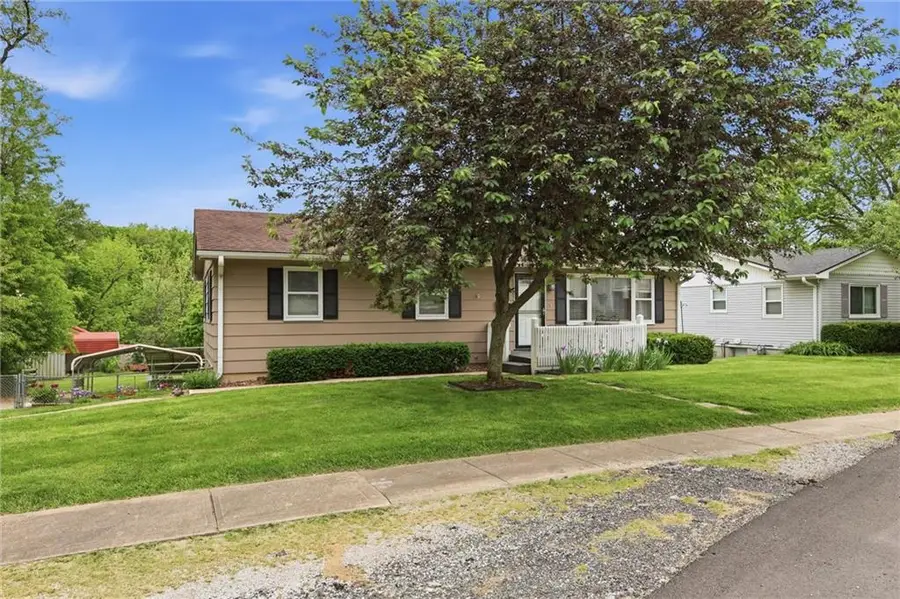 409 5th Street, Weston, MO 64098 - #2