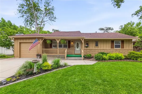 9335 Craig Drive, Overland Park, KS 66212