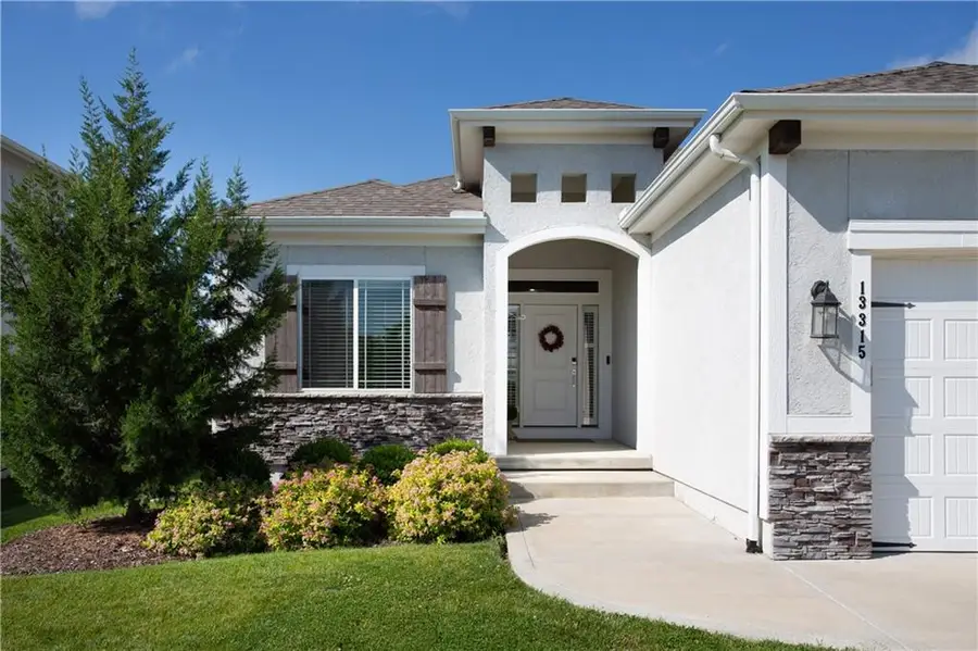13315 W 181st Court, Overland Park, KS 66013 - #2