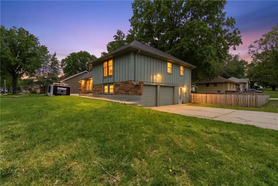 1100 SW Mic O Say Drive, Blue Springs, MO 64015 - #2