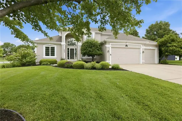 340 SE Chelsea Drive, Lee's Summit, MO 64063