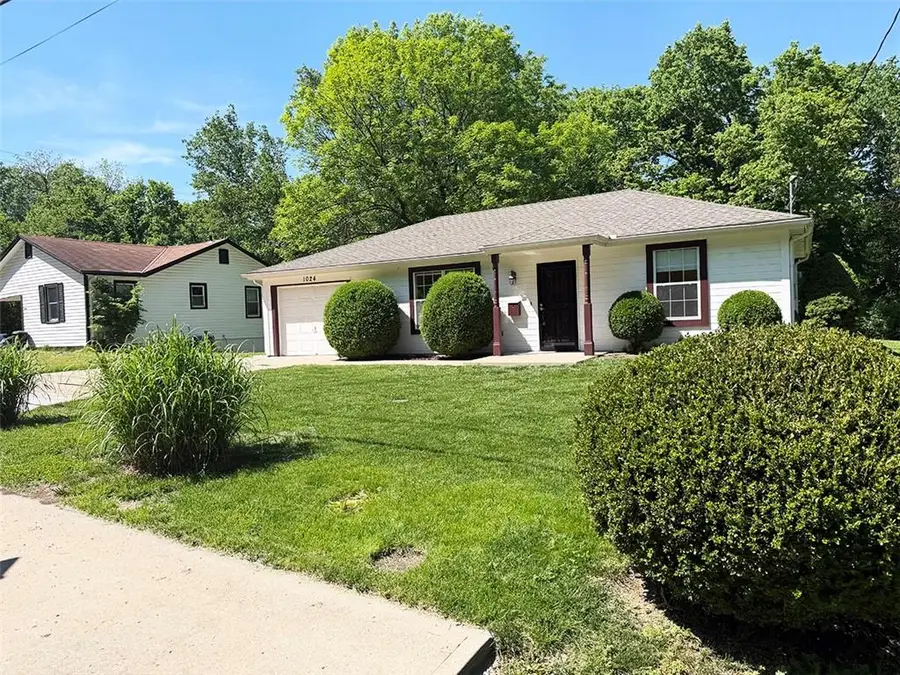 1024 E Gudgell Avenue, Independence, MO 64055 - #3