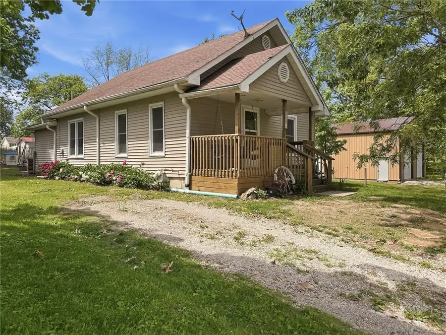 1416 Alexander Street, Chillicothe, MO 64601 - #2