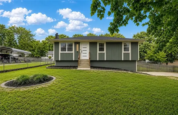200 83rd Street, Kansas City, MO 64118