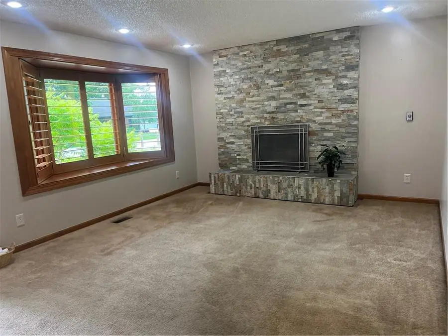 202 N 11th Street, Louisburg, KS 66053 - #3