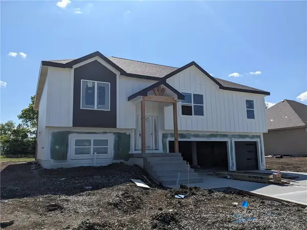 1602 Mulberry Street, Pleasant Hill, MO 64080