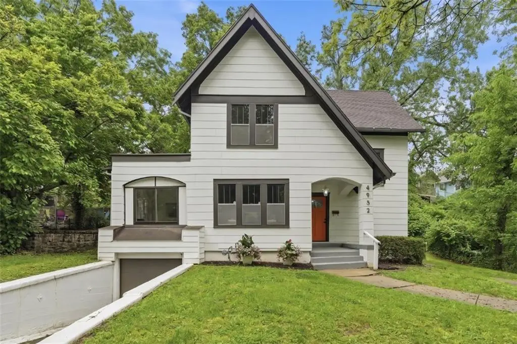 4932 Troostwood Road, Kansas City, MO 64110 - #1