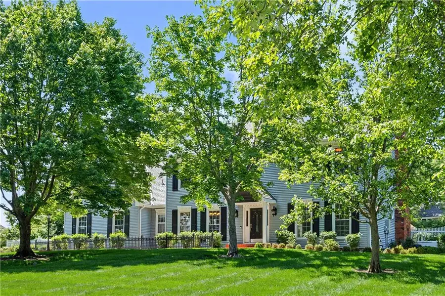 3104 S Victoria Lane, Blue Springs, MO 64015 - #3