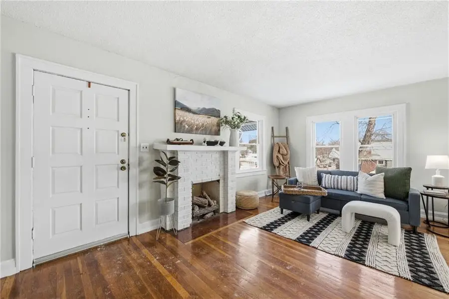 1701 Cleveland Avenue, Kansas City, KS 66104 - #2