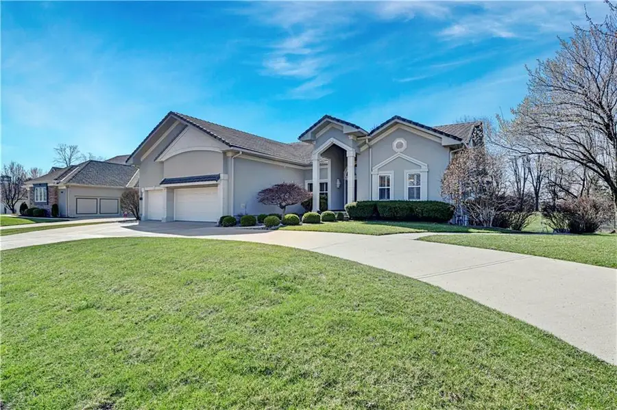 4989 W 150th Place, Leawood, KS 66224 - #2
