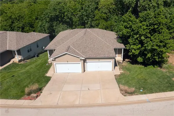 3301-3303 N 103rd Terrace, Kansas City, KS 66109