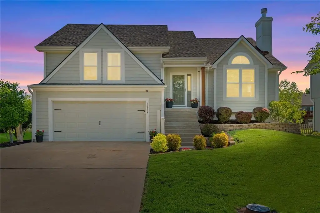 16464 W 158th Terrace, Olathe, KS 66062 - #1