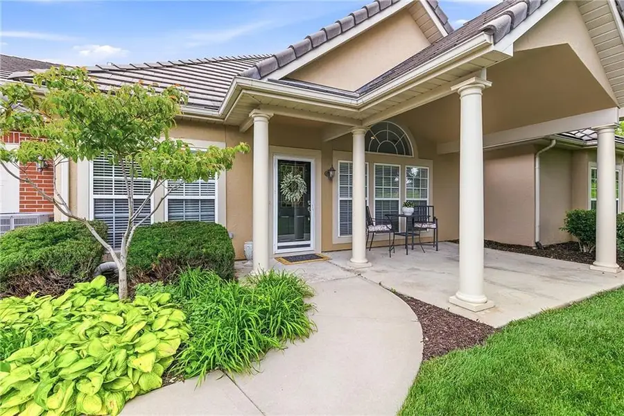 5426 W 145th Street, Leawood, KS 66224 - #3