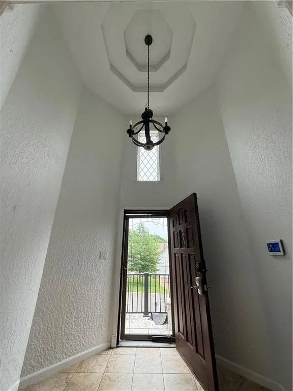 3704 S Willis Avenue, Independence, MO 64055 - #3