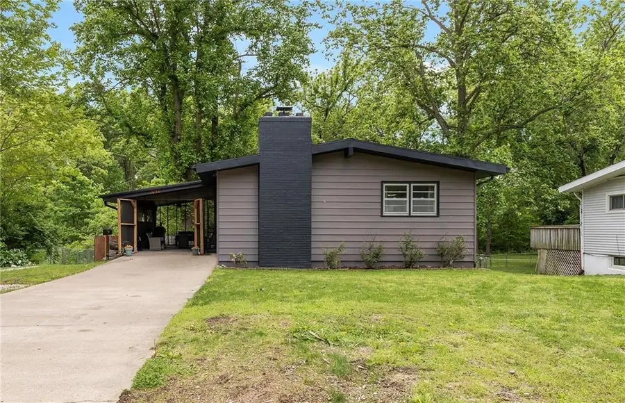 1030 Anderson Street, Warrensburg, MO 64093 - #2