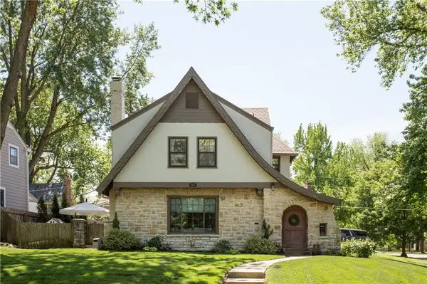 3 E 68th Terrace, Kansas City, MO 64113