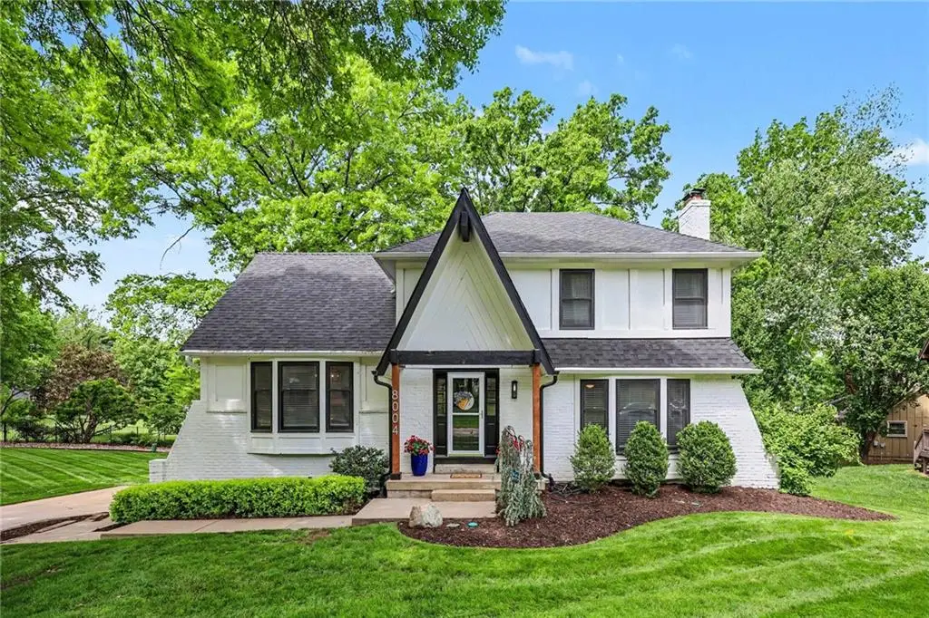 8004 Westgate Drive, Lenexa, KS 66215 - #1