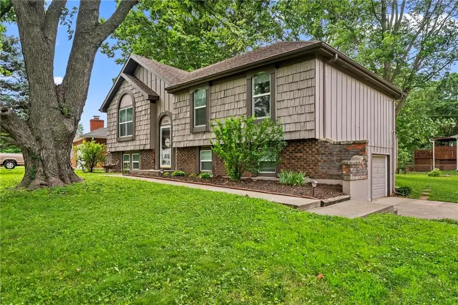 12311 W 54th Street, Shawnee, KS 66216 - #2