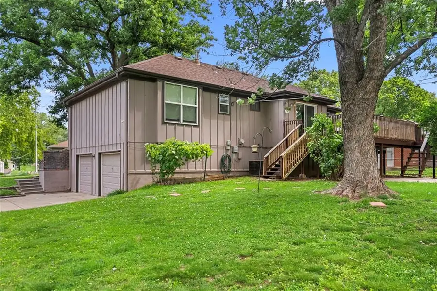 12311 W 54th Street, Shawnee, KS 66216 - #3