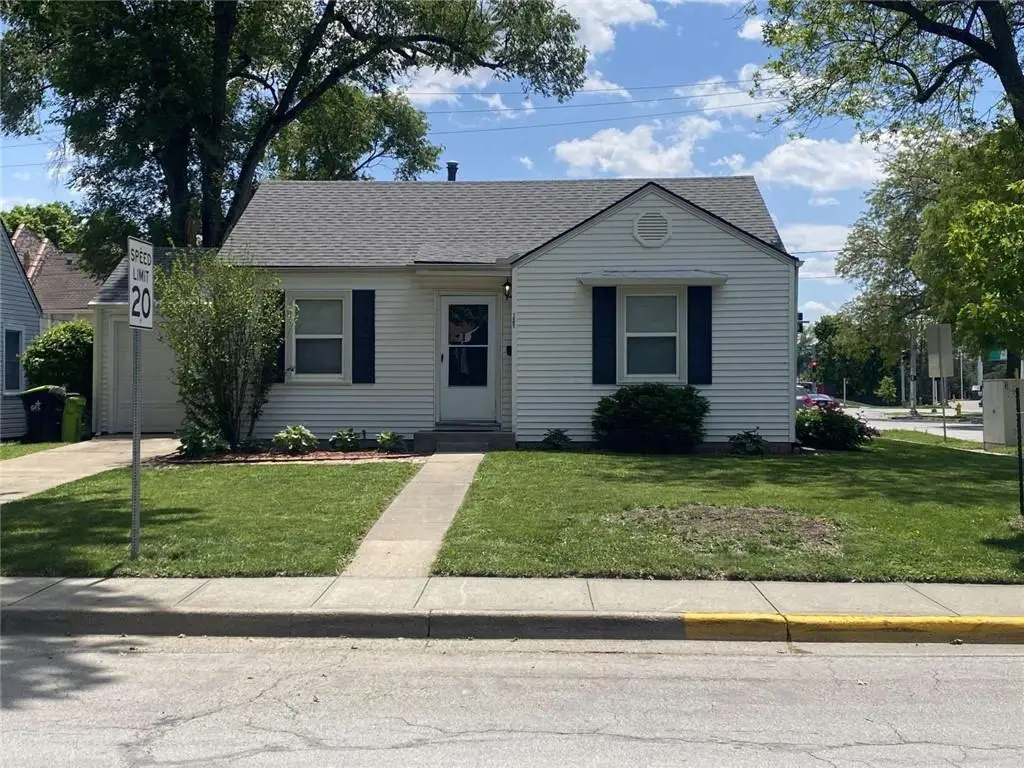 1401 E 21st Avenue, North Kansas City, MO 64116 - #1