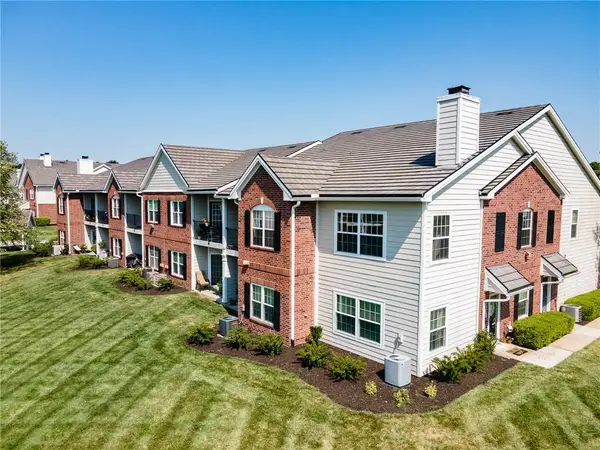 11604 Tomahawk Creek Parkway #L, Leawood, KS 66211