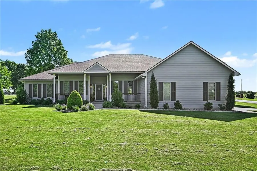 4204 SE Wingate Circle, Blue Springs, MO 64014 - #3