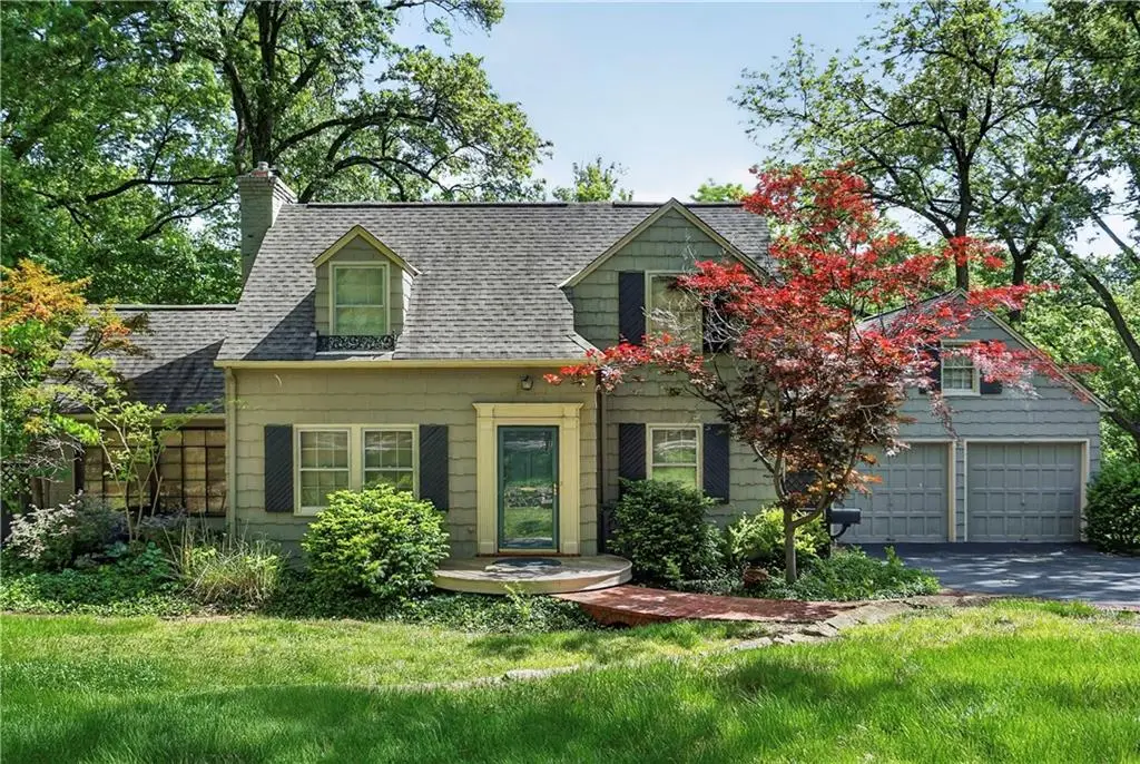 3701 Shawnee Mission Parkway, Fairway, KS 66205 - #1
