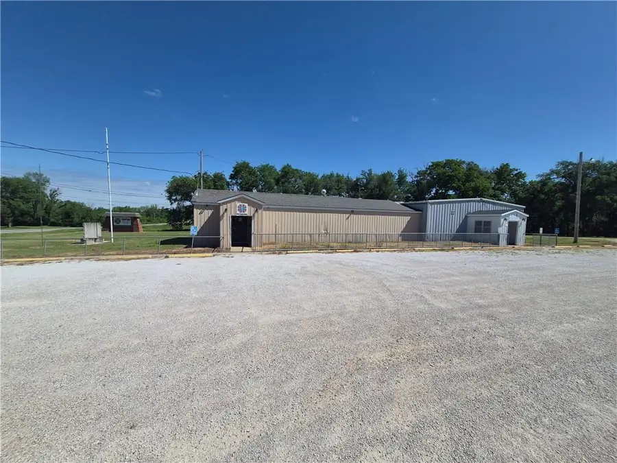 10283 Harper Road, Fredonia, KS 66736 - #2