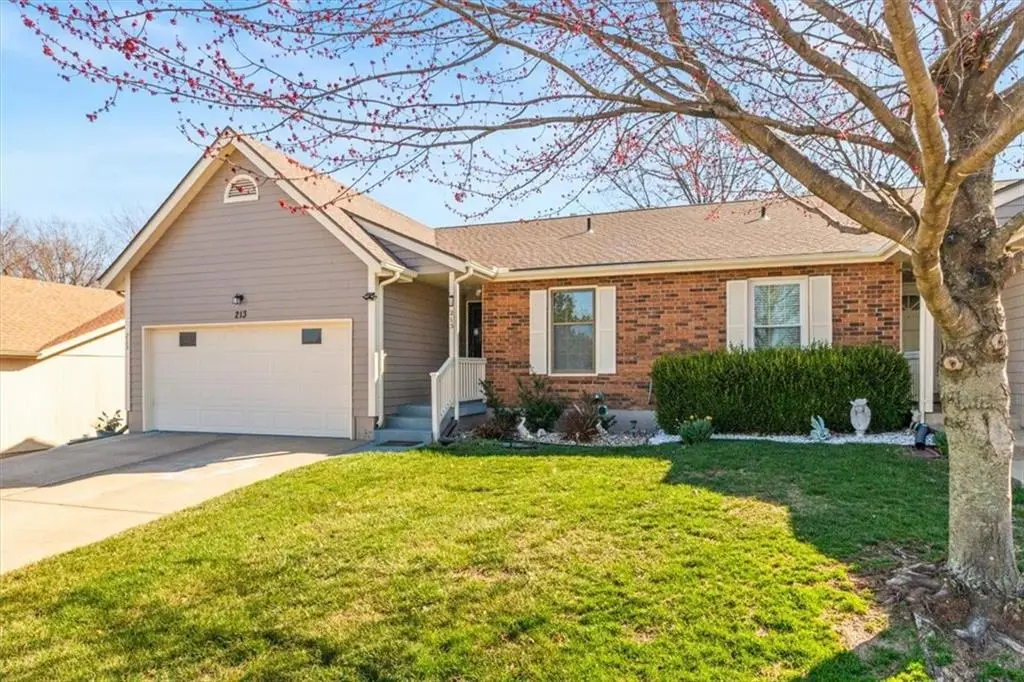 213 SE Ridgeview Drive, Lees Summit, MO 64063 - #1