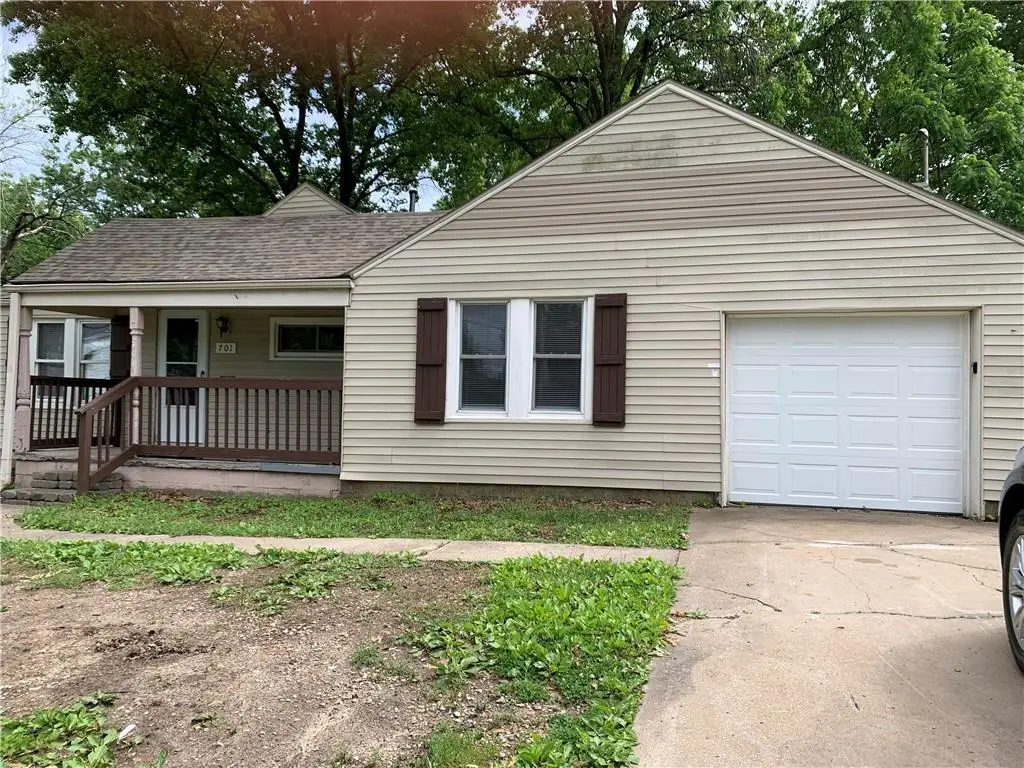 701 W Jones Street, Independence, MO 64052 - #1