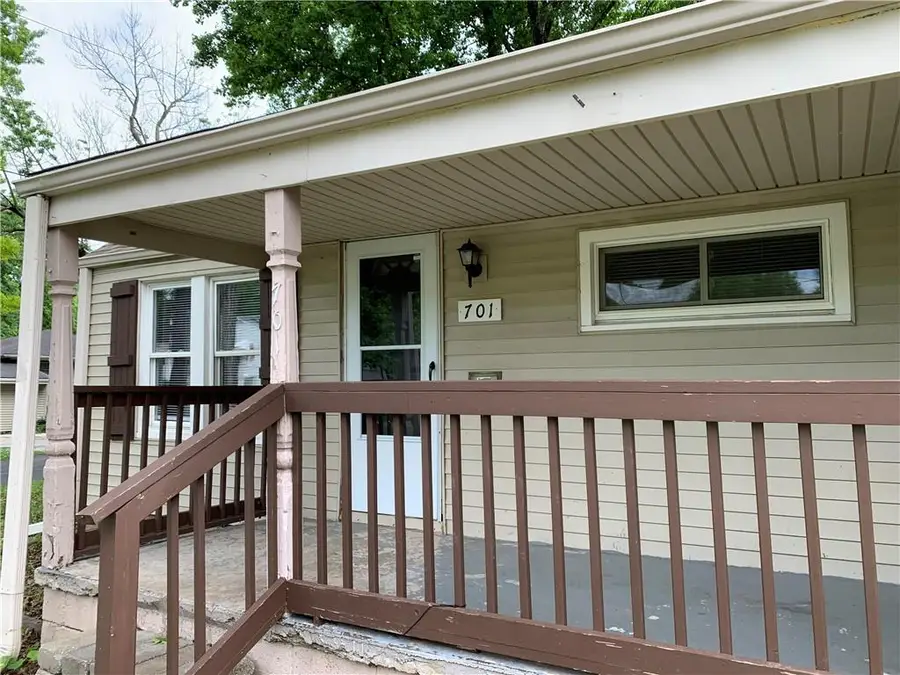 701 W Jones Street, Independence, MO 64052 - #2