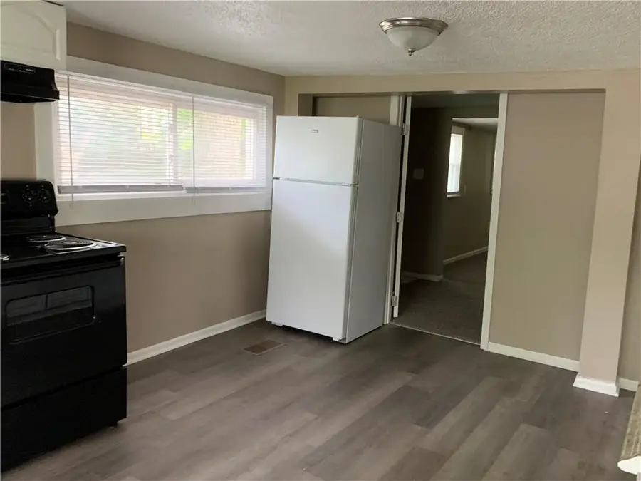 701 W Jones Street, Independence, MO 64052 - #3