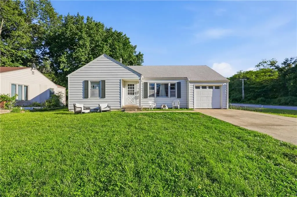 8801 E 71st Terrace, Raytown, MO 64133 - #1