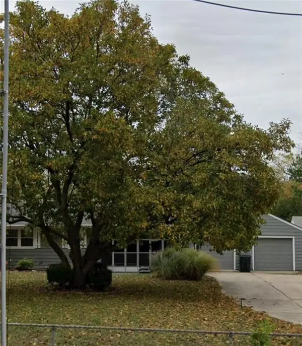 10204 E 56 Street, Raytown, MO 64133