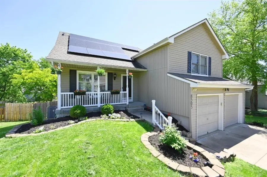 8505 N Mcdonald Avenue, Kansas City, MO 64153 - #3